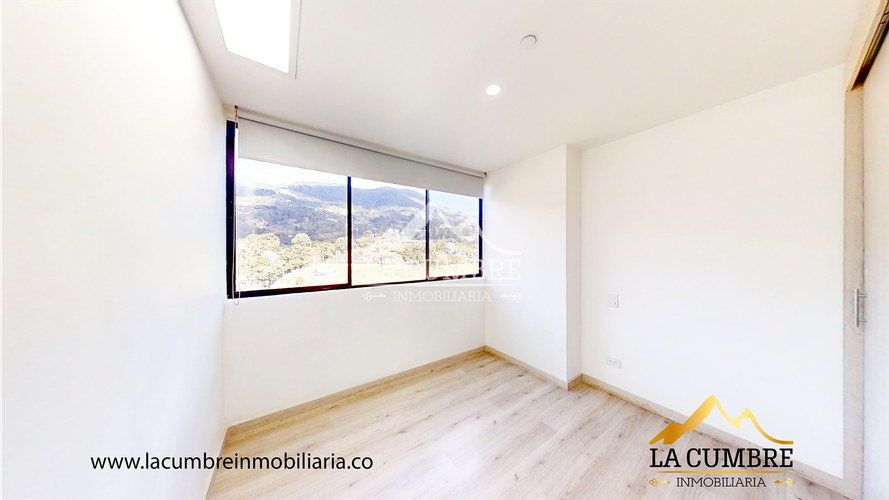 Apartamento de 3 alcobas en arriendo en Loma De Las Brujas, Envigado, 135 m² · foto 10 de 16