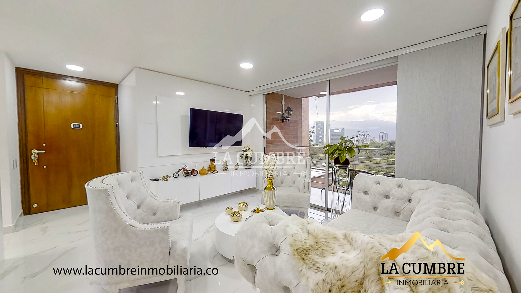 Apartamento en arriendo en Los Balsos No.2, Medellín · foto 2 de 15