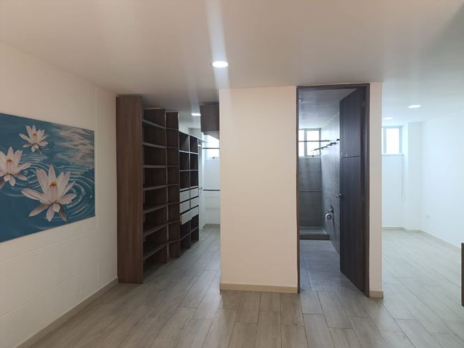 Casa de 4 alcobas en venta en El Poblado, Medellín, 260 m² · foto 19 de 20