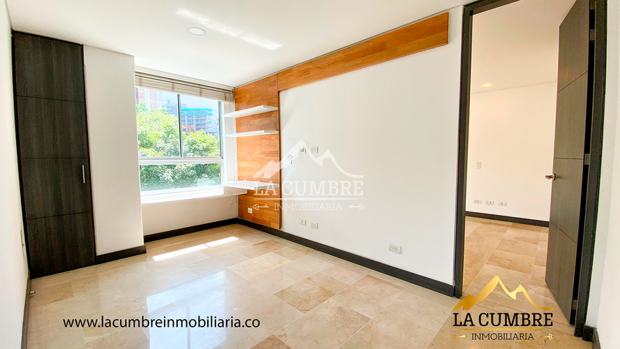 Apartamento de 3 alcobas en arriendo en Castropol, Medellín, 146 m² · foto 6 de 16