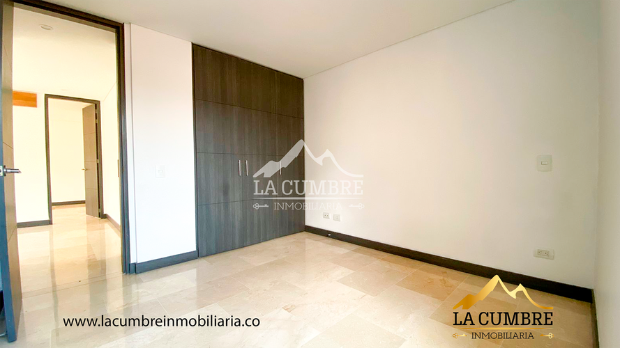 Apartamento de 3 alcobas en arriendo en Castropol, Medellín, 146 m² · foto 11 de 16