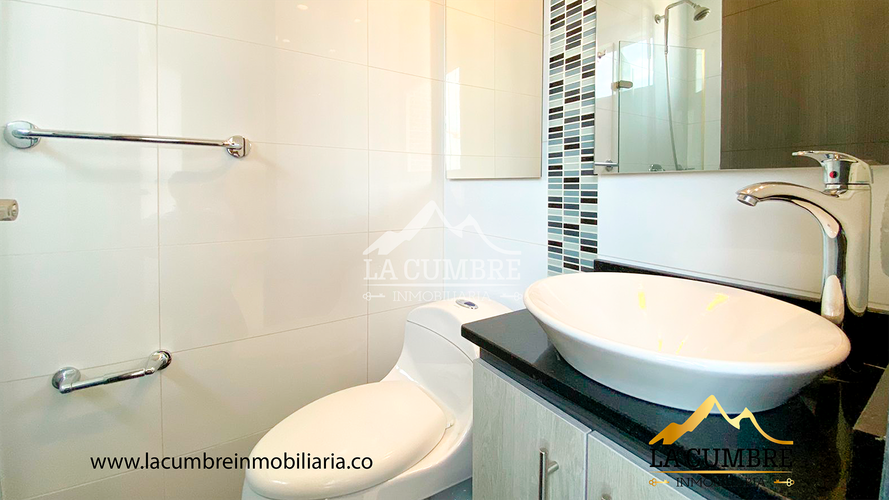 Apartamento de 3 alcobas en venta en Castropol, Medellín, 146 m² · foto 7 de 16