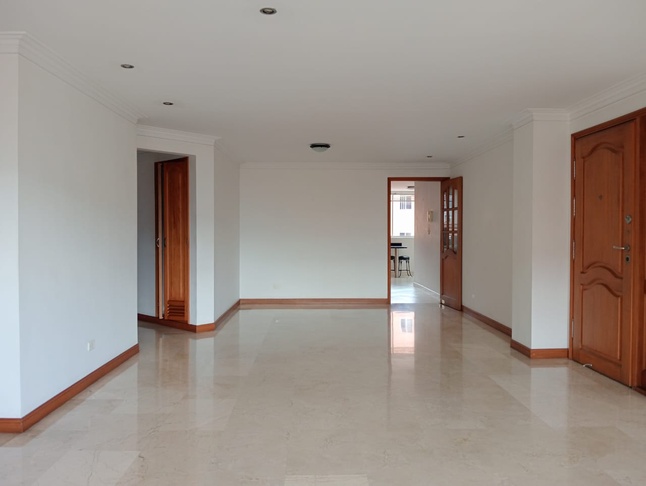 Apartamento en arriendo en Laureles, Medellín · foto 3 de 20