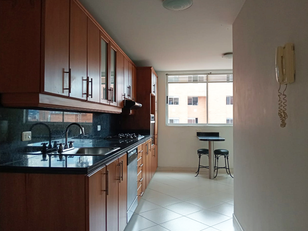 Apartamento en arriendo en Laureles, Medellín · foto 12 de 20