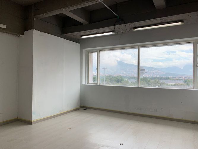 Oficina en arriendo en Noel, Medellín, 40 m² · foto 5 de 7