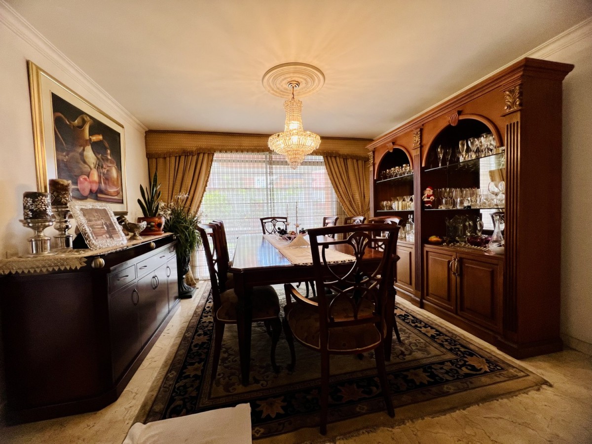 Casa en venta en San Jose De Bavaria, Bogotá · foto 3 de 24