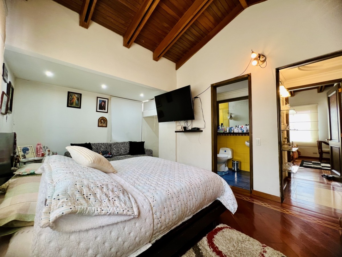 Casa en venta en San Jose De Bavaria, Bogotá · foto 11 de 24