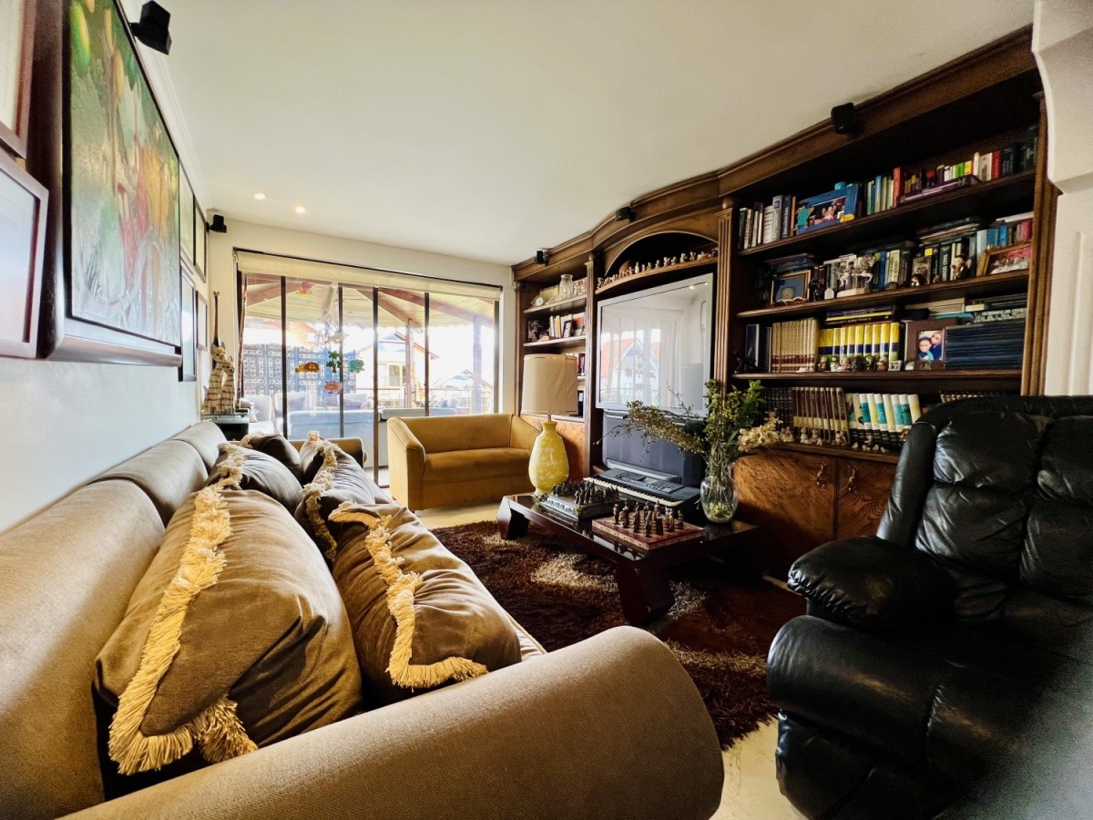 Casa en venta en San Jose De Bavaria, Bogotá · foto 17 de 24