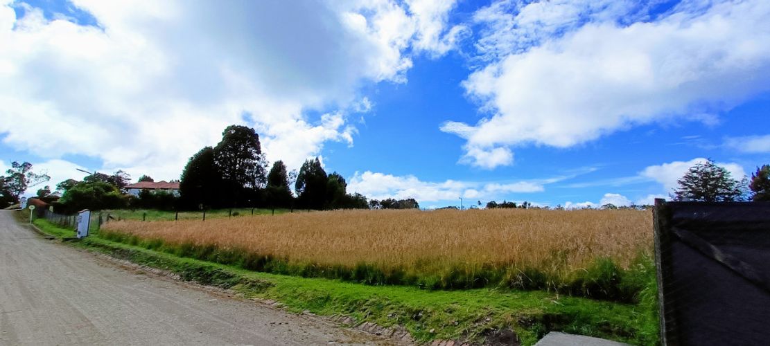 Lote en venta en Yerbabuena, Chía, 2113 m² · foto 3 de 10