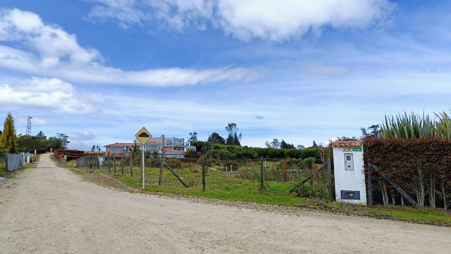 Lote en venta en Yerbabuena, Chía, 2113 m² · foto 10 de 10