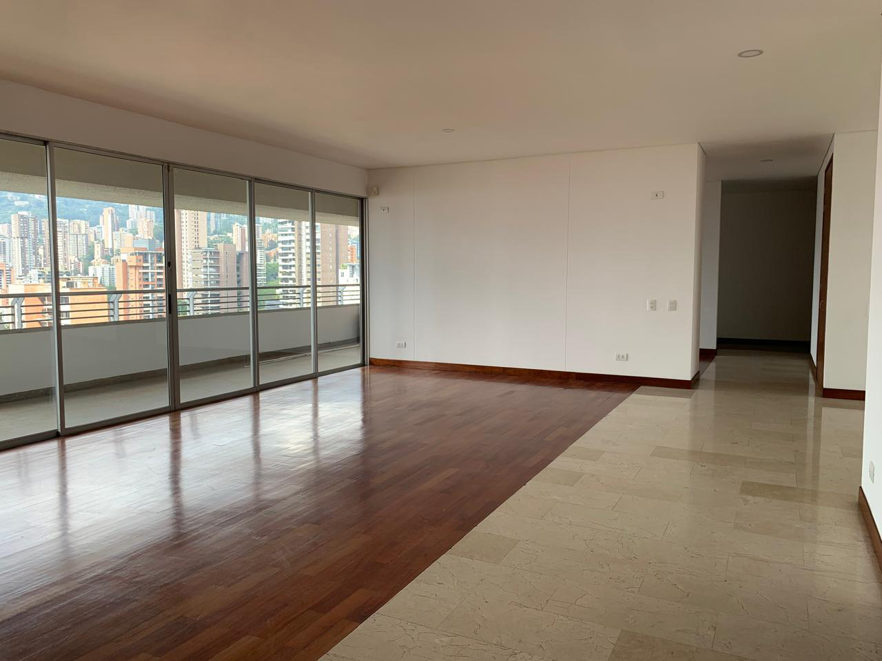 Apartamento en arriendo en El Poblado, Medellín · foto 4 de 19