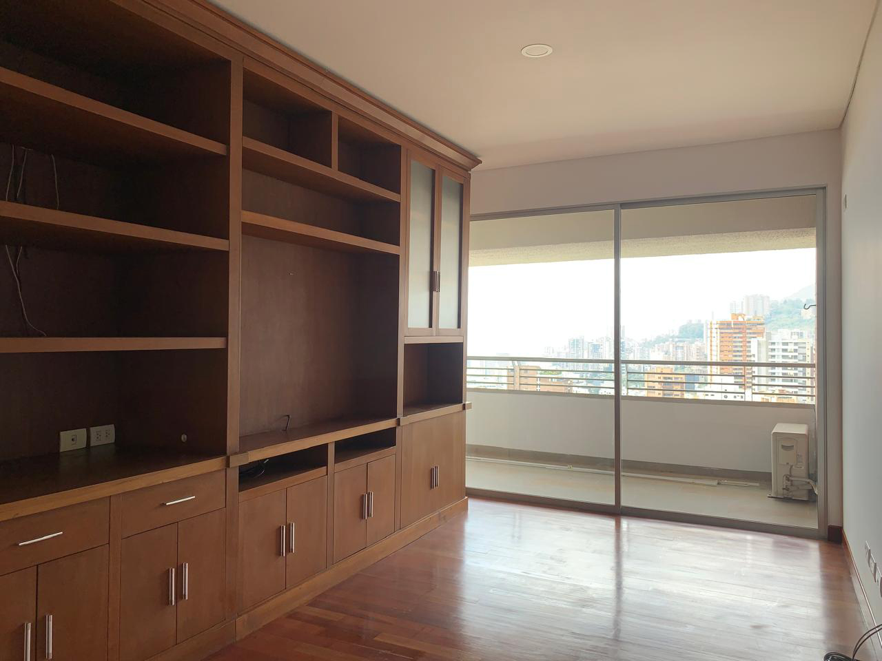 Apartamento en arriendo en El Poblado, Medellín · foto 11 de 19