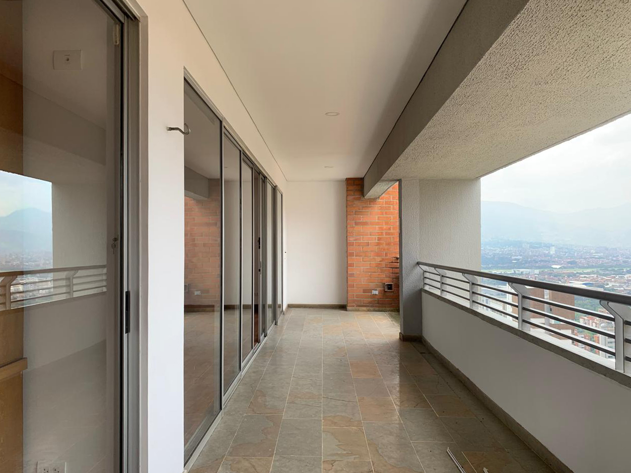 Apartamento en arriendo en El Poblado, Medellín · foto 18 de 19