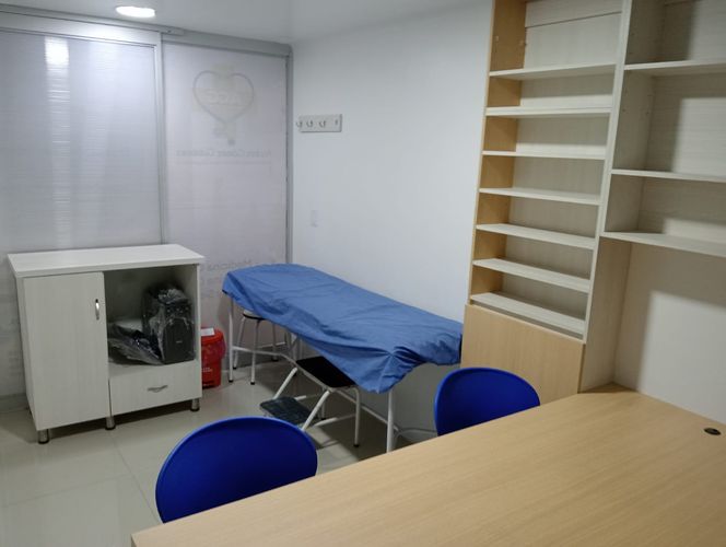 Consultorio en venta en Av Paralela, Manizales, 23 m² · foto 2 de 13