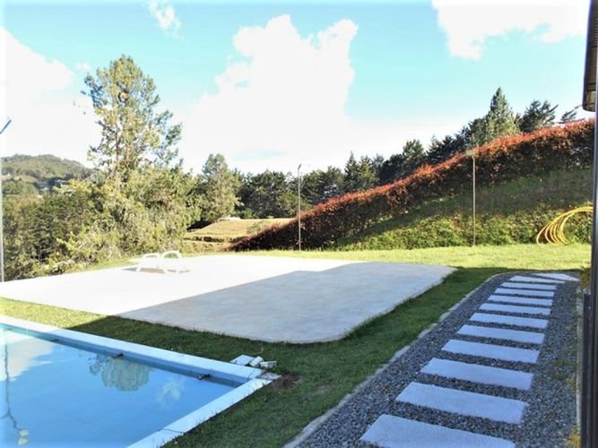 Casa en venta en Loma Del Chocho, Envigado · foto 16 de 17