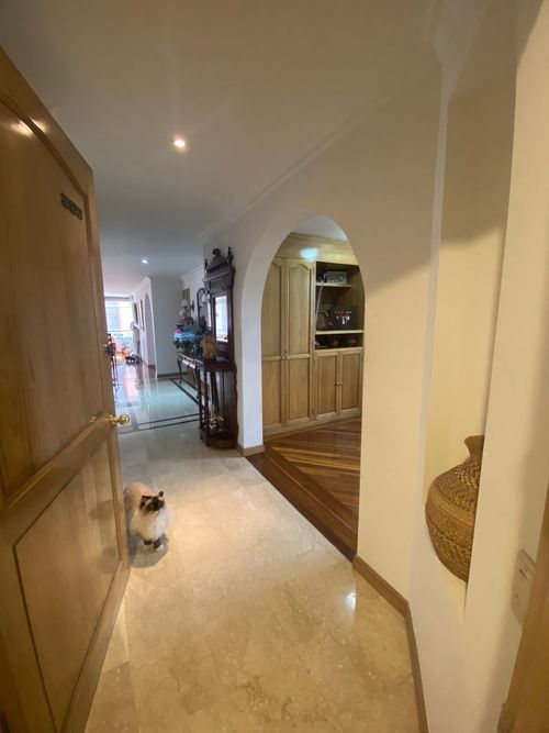 Apartamento de 4 alcobas en venta en La Carolina, Bogotá, 187 m² · foto 4 de 15