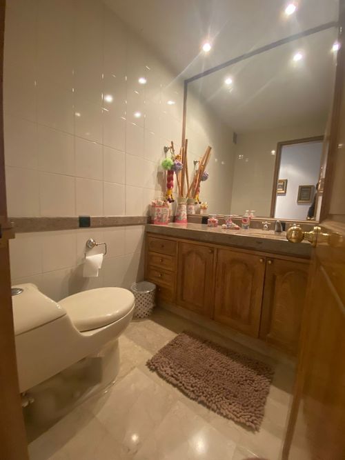 Apartamento de 4 alcobas en venta en La Carolina, Bogotá, 187 m² · foto 5 de 15