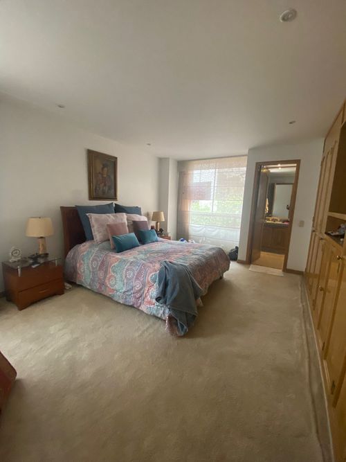 Apartamento de 4 alcobas en venta en La Carolina, Bogotá, 187 m² · foto 12 de 15