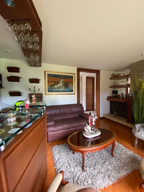 Casa de 5 alcobas en venta en San Simón, Bogotá, 300 m² · foto 11 de 21