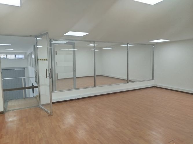 Local en arriendo en El Poblado, Medellín, 362 m² · foto 6 de 13