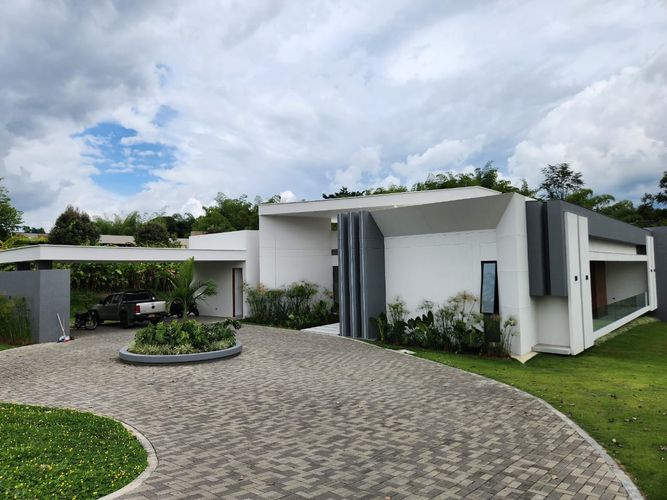 Casa de 5 alcobas en venta en Cerritos, Pereira, 825 m² · foto 10 de 19