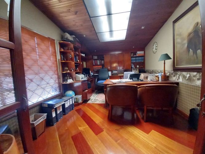 Casa de 3 alcobas en venta en Ilarco, Bogotá, 320 m² · foto 23 de 24