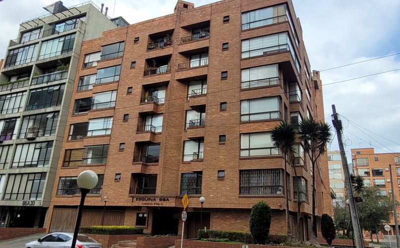Apartamento de 1 alcoba en venta en El Virrey, Bogotá, 52 m² · foto 10 de 20