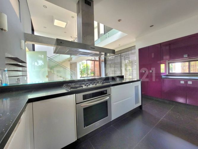 Casa de 4 alcobas en venta en Condominio Aguas Calientes, Cali, 358 m² · foto 8 de 24