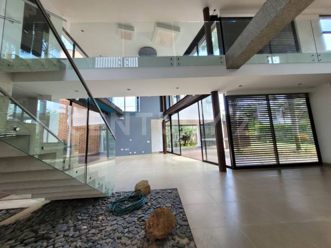 Casa de 4 alcobas en venta en Condominio Aguas Calientes, Cali, 358 m² · foto 9 de 24