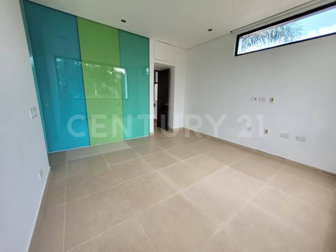 Casa de 4 alcobas en venta en Condominio Aguas Calientes, Cali, 358 m² · foto 14 de 24