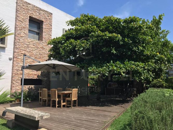 Casa de 4 alcobas en venta en Condominio Aguas Calientes, Cali, 358 m² · foto 22 de 24