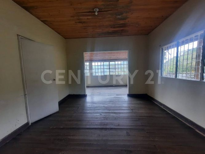 Casa de 4 alcobas en venta en El Saladito, Cali, 196 m² · foto 6 de 24