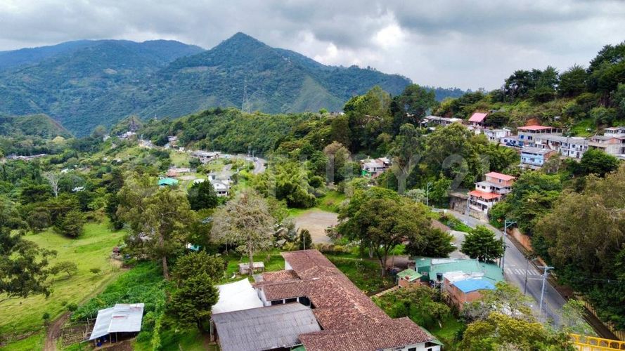 Casa de 4 alcobas en venta en El Saladito, Cali, 196 m² · foto 20 de 24