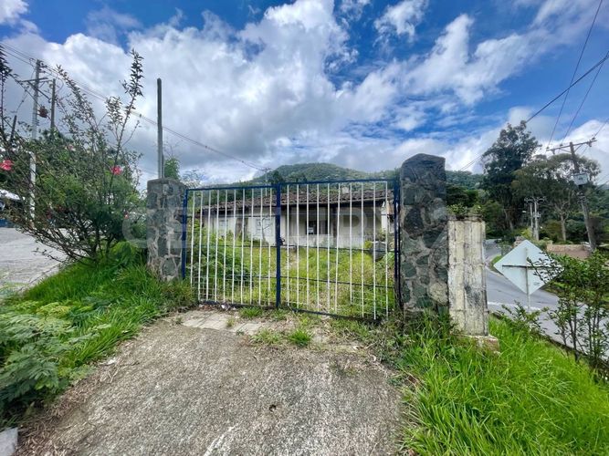 Casa de 4 alcobas en venta en El Saladito, Cali, 196 m² · foto 23 de 24