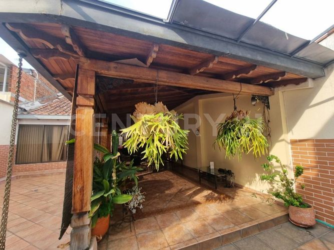 Casa de 4 alcobas en venta en La Flora, Cali, 338 m² · foto 7 de 18