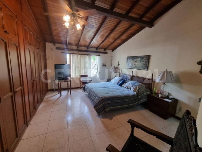 Casa de 4 alcobas en venta en La Flora, Cali, 338 m² · foto 15 de 18
