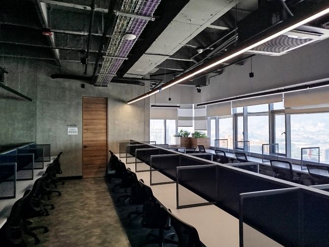 Oficina en arriendo en El Poblado, Medellín, 1000 m² · foto 16 de 17
