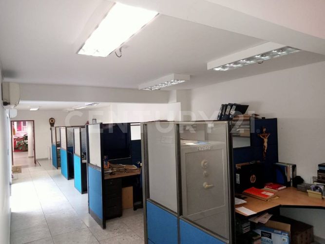 Edificio en venta en San Vicente, Cali, 302 m² · foto 6 de 24