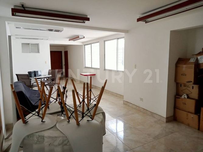 Edificio en venta en San Vicente, Cali, 302 m² · foto 18 de 24