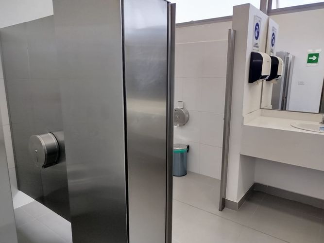 Oficina en venta en El Poblado, Medellín, 1000 m² · foto 17 de 17
