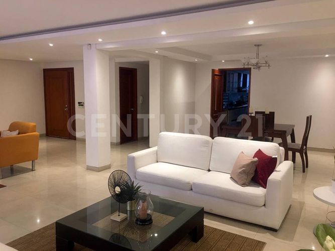 Apartamento de 4 alcobas en venta en Santa Teresita, Cali, 216 m² · foto 12 de 23