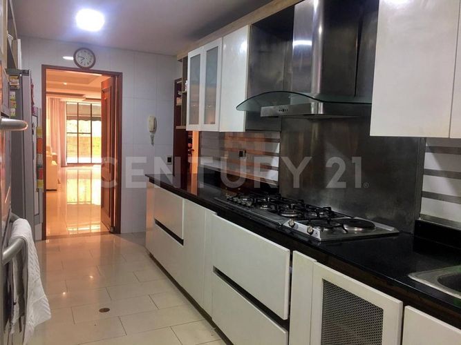 Apartamento de 4 alcobas en venta en Santa Teresita, Cali, 216 m² · foto 17 de 23