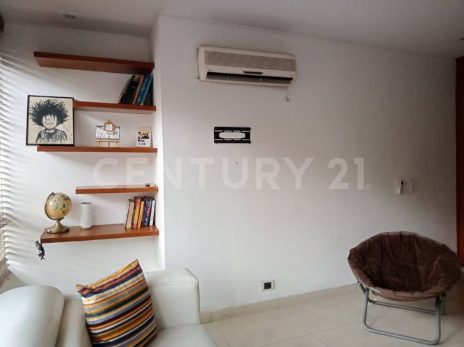 Apartamento de 4 alcobas en venta en Santa Teresita, Cali, 216 m² · foto 21 de 23