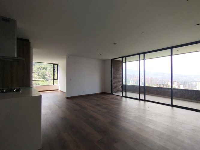 Apartamento de 3 alcobas en arriendo en El Poblado, Medellín, 140 m² · foto 2 de 16