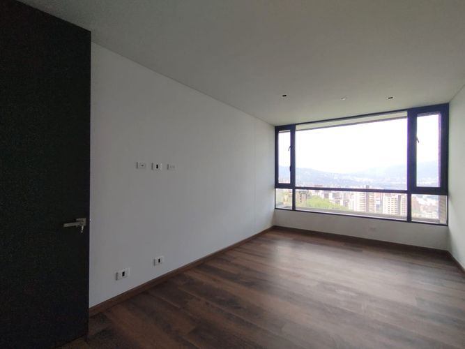 Apartamento de 3 alcobas en arriendo en El Poblado, Medellín, 140 m² · foto 9 de 16