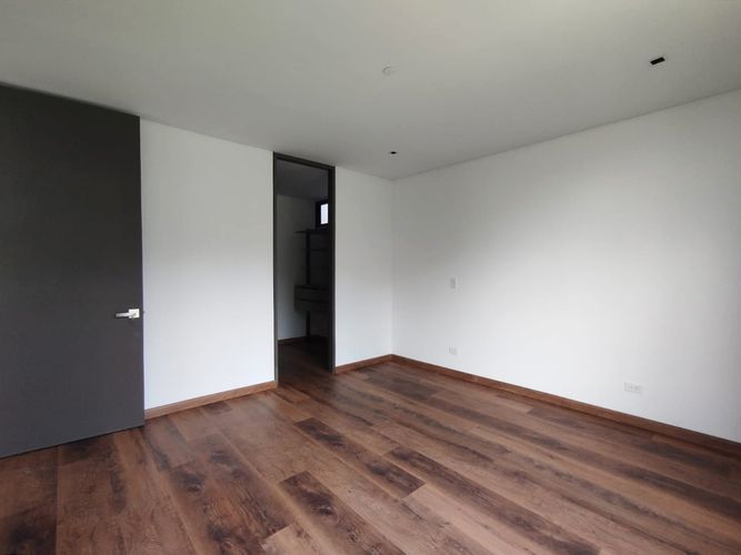 Apartamento de 3 alcobas en arriendo en El Poblado, Medellín, 140 m² · foto 13 de 16
