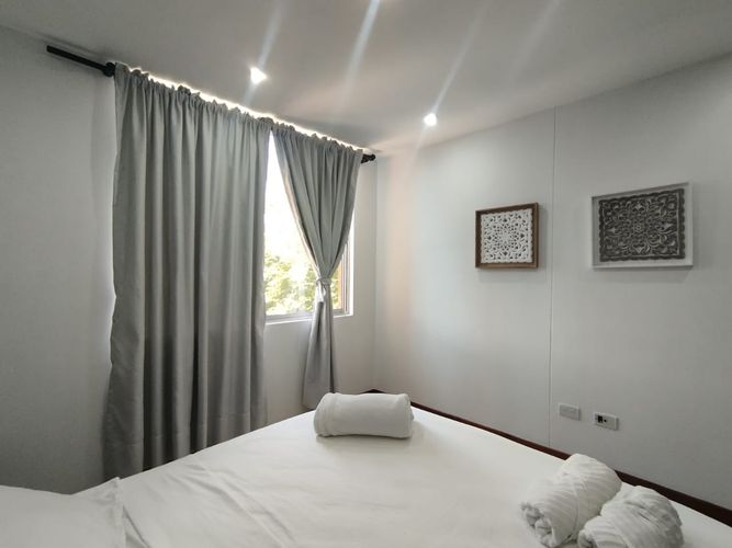 Apartamento de 2 alcobas en arriendo en El Poblado, Medellín, 97 m² · foto 8 de 12