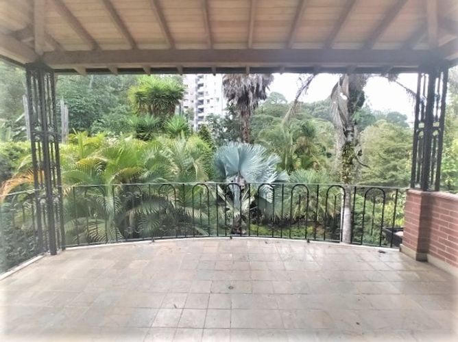 Casa de 3 alcobas en venta en El Poblado, Medellín, 300 m² · foto 18 de 20