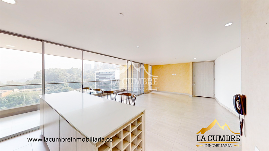 Apartamento en arriendo en Castropol, Medellín, 160 m² · foto 6 de 16