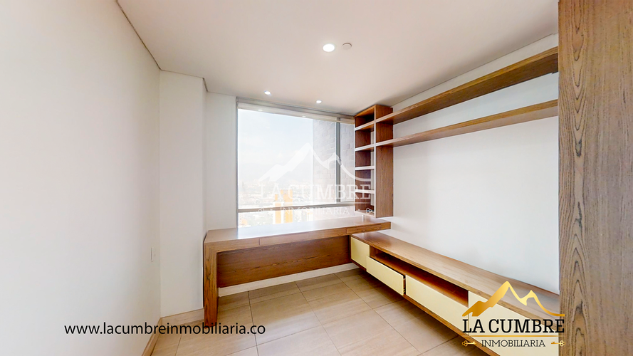 Apartamento en arriendo en Castropol, Medellín, 160 m² · foto 9 de 16